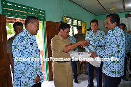 Pemberian Bantuan Beras Kepada Korban Bencana Angin Puting Beliung di Kecamatan Menden dan Kecama...